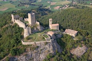 carpineti castle